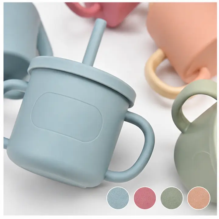 Silicone Cup with Lid & Straw custom material and logo detail for OEM ODM customization